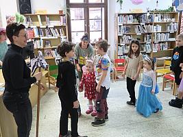 Masopustní veselí v knihovně, zdroj: Městská knihovna v Českém Krumlově