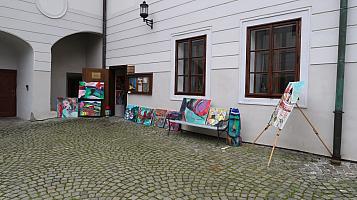 Výstava obrazů Erupce barev, zdroj: Městská knihovna v Českém Krumlově