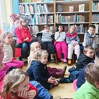 Návštěva dětí na pobočce Plešivec, zdroj: Městská knihovna v Českém Krumlově (3/9)